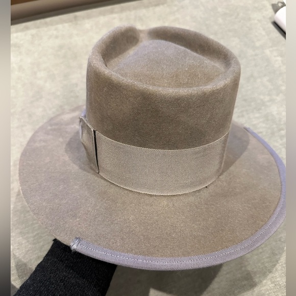 Teressa Foglia Hat - Picture 5 of 7